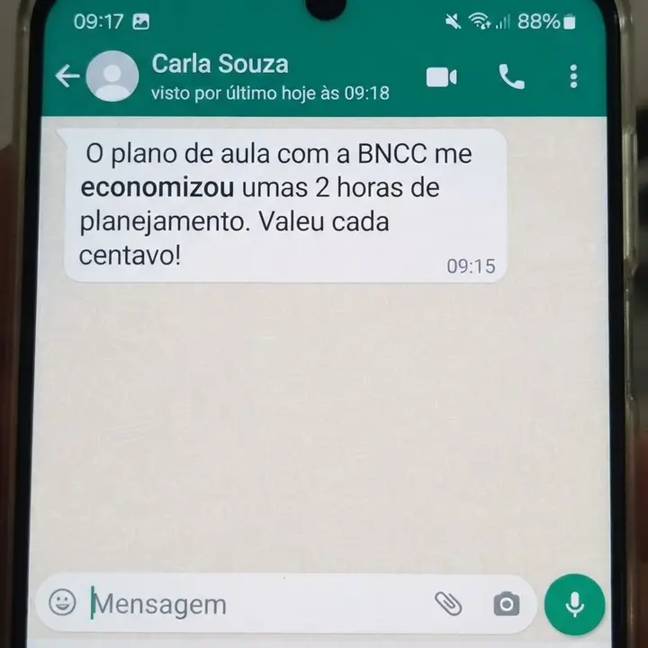 Print do WhatsApp: professora diz que o plano de aula com BNCC economizou 2 horas de planejamento
